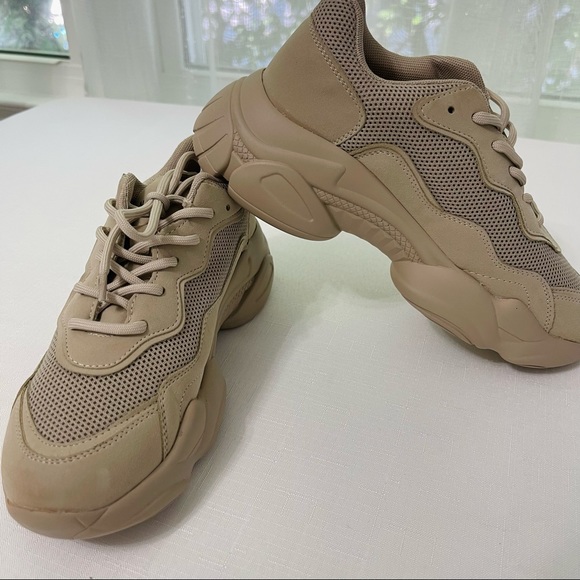 SOLD 🌟STEVE MADDEN SMACK SNEAKERS Nude natural sneakers 8.5 lace up sporty - Picture 7 of 15